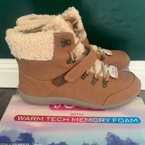 Skechers Adventure Boots